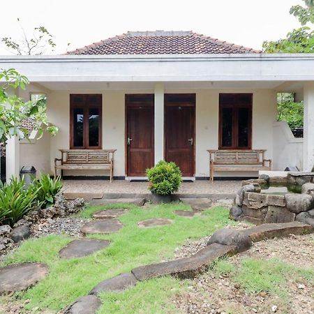 Rock Garden Homestay & Resto Tepus Esterno foto