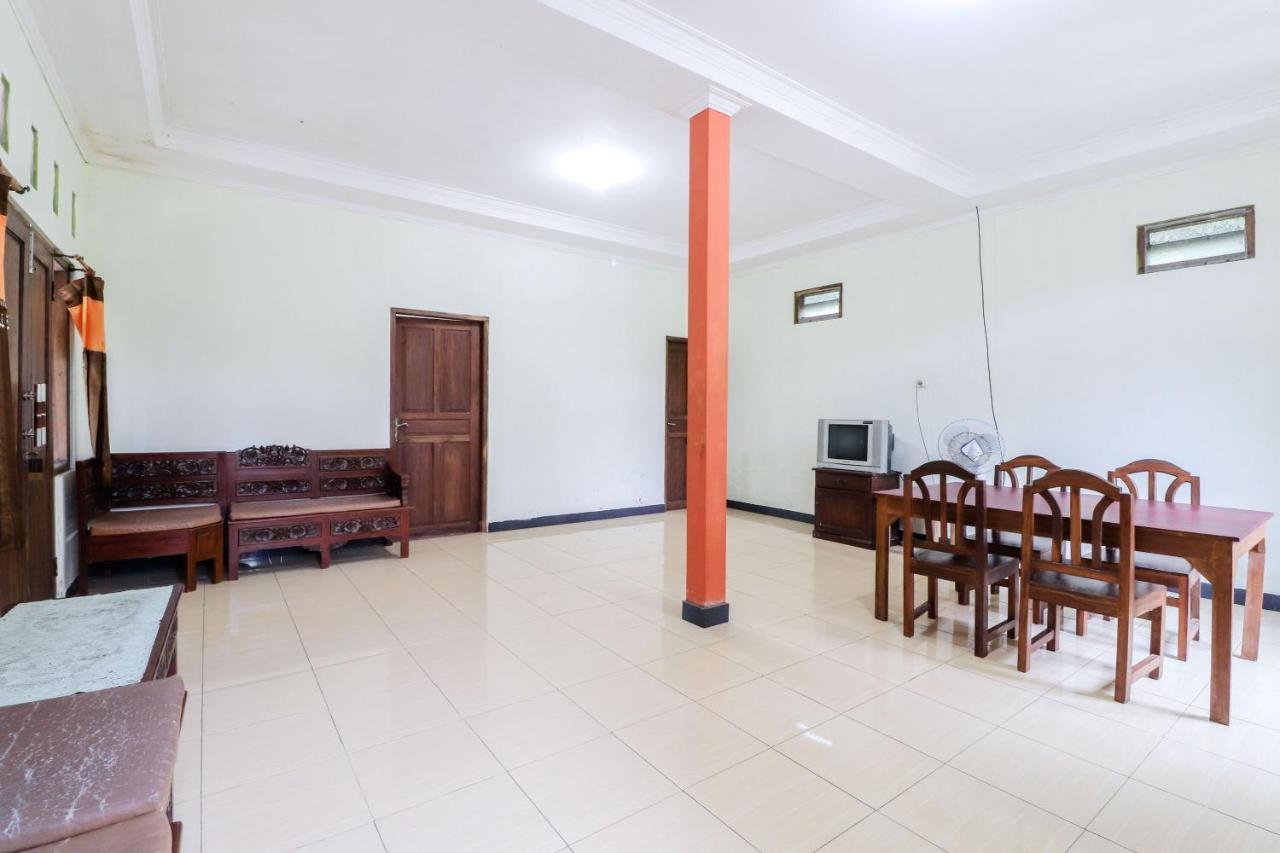 Rock Garden Homestay & Resto Tepus Esterno foto