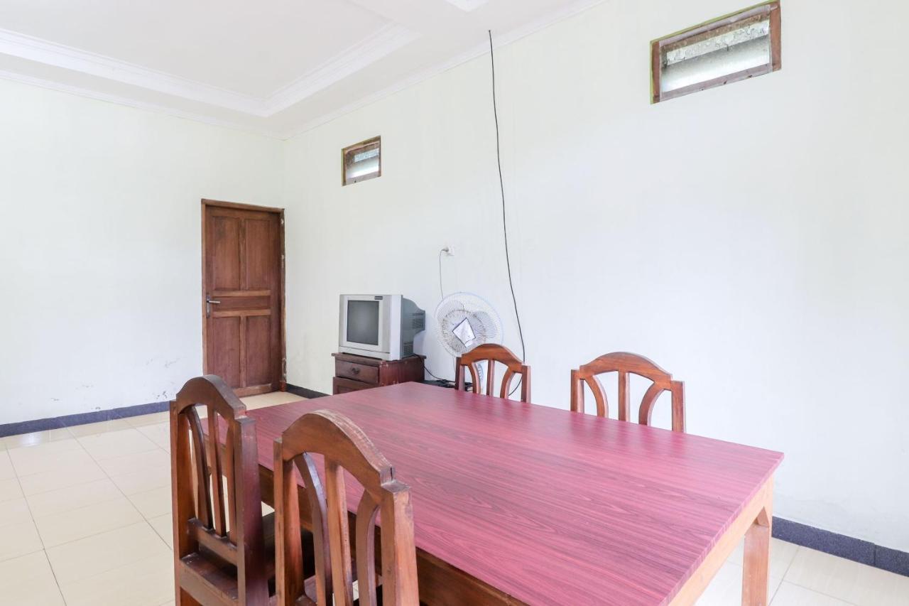 Rock Garden Homestay & Resto Tepus Esterno foto