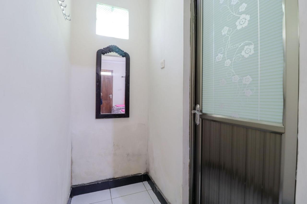 Rock Garden Homestay & Resto Tepus Esterno foto